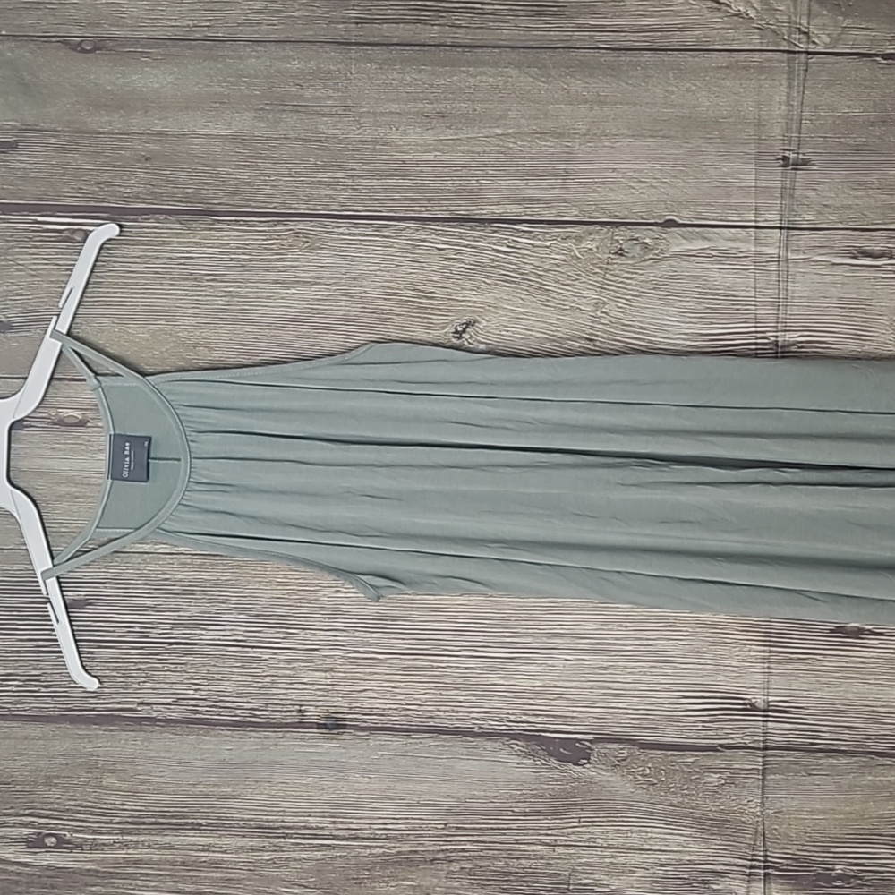 Olivia Rae Sage Green Dress Sz XS